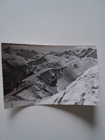 AK Stubnerkogel Bergbahn Badgastein. Gondelbahn Bergstation gegen Hohe Tauern.