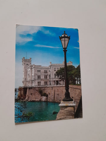 AK Trieste. Castello di Miramare.