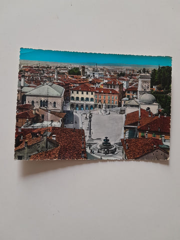 AK Udine. Panorama con Piazza Liberta.