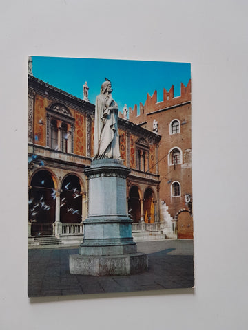 AK Verona. Piazza dei Signori - Monumento a Dante.