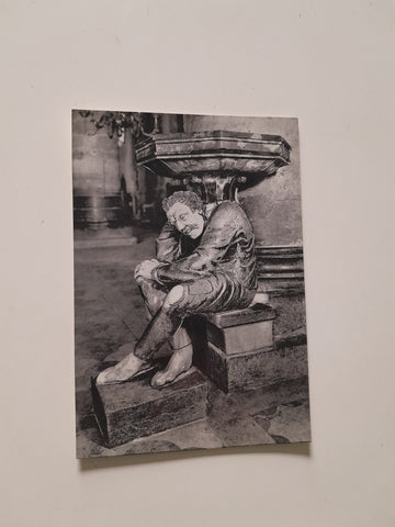 AK Verona Basilica S. Anastasia. Acquasantiere di Paolo Orefice. Simboleggia la Poverta.