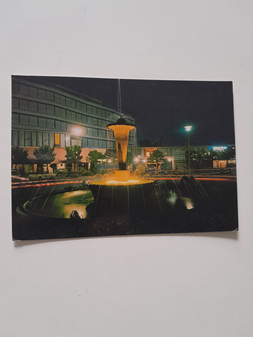 AK Abano Terme. Visione notturna del Piazzale Fontana.