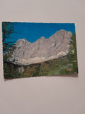 AK Südwandhütte mit Dachstein-Südwänden.