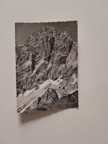 AK Südwandhütte mit Dachstein.