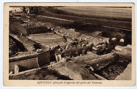 AK Aquileia,: piazzale d'approdo del porto del Natisone.