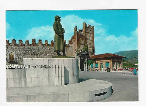 AK Bassano del Grappa. Piazzale e Monumento Gen. Giardino - Porta delle Grazie.