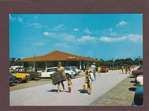 AK Bibione Spiaggia. Villaggio Turistico Internazionale. Via delle Colonie.