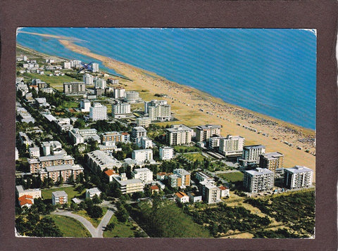 AK Bibione. Veduta aerea della grande spiaggia.