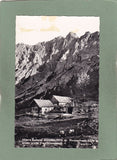 AK Hochschwab. Untere Dullwitz Almhütte gegen große G'schirrmauern.