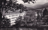 AK Mürzzuschlag, Peter Rosegger-Hauptschule u. Park geg. Schneealpe. (1958)