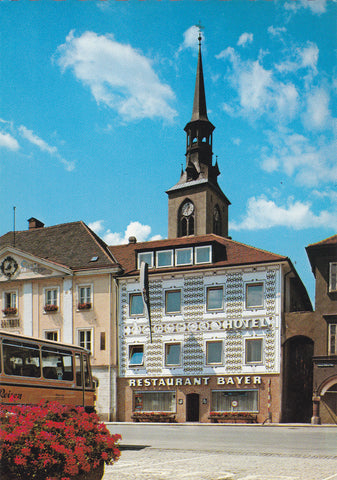 AK Bruck an der Mur. Hotel Restaurant Bayer. Bes.: Sepp und Helga Bayer. Hauptplatz.