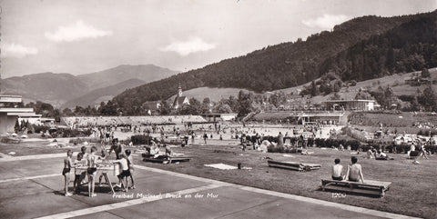 AK Bruck an der Mur. Freibad Murinsel.