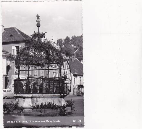 AK Bruck a.d. Mur. Brunnen am Hauptplatz.