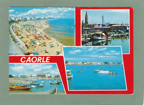 AK Caorle. La spiaggia di levante aerea e dal mare ed il porto.