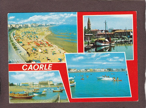 AK Caorle. La spiaggia di levante aerea e dal mare ed il porto.