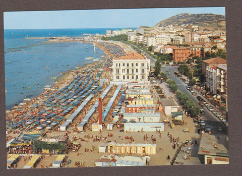 AK Cattolica. Panorama della spiaggia, alberghi a mare e Gabicce Monte.