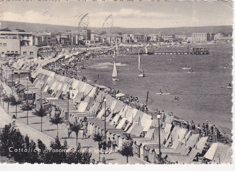 AK Cattolica - Panorama della spiaggia.