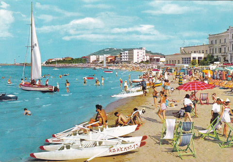 AK Cattolica. La spiaggia.
