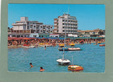 AK Villamarina,Spiaggia e alberghi.