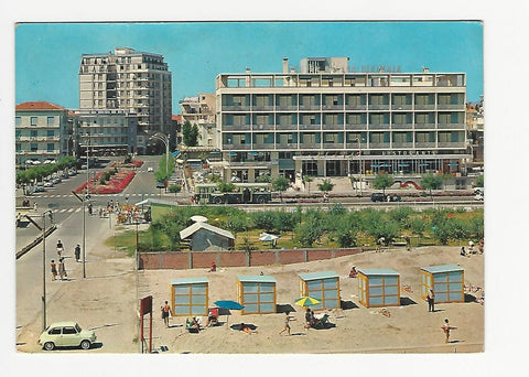AK Sottomarina. Piazzale Italia.