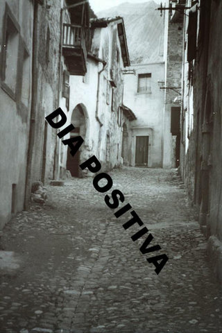 SW-DIA Gemona. Altstadtgässchen. (Juli 1954).