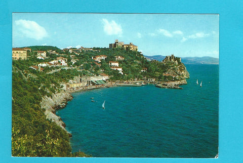 AK Duino - Spiaggia con il Castello.