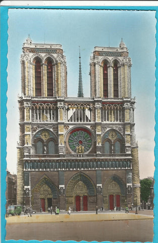 AK Paris. Facade de la cathedrale Notre-Dame.