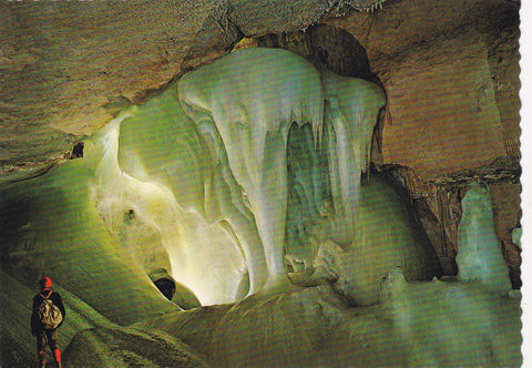 AK Dachstein-Rieseneishöhle. Gralsburg.