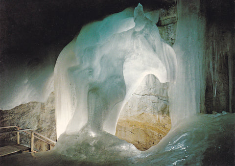 AK Dachstein-Rieseneishöhle. Eingang zur Gralsburg.