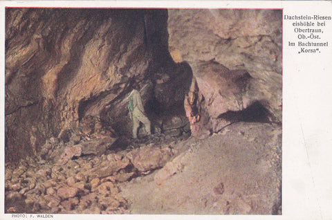 AK Dachstein-Rieseneishöhle bei Obertraun. Im Bachtunnel Korsa.