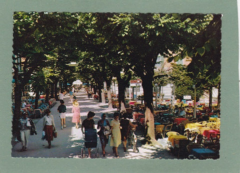 AK Grado. Viale principale.