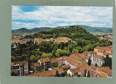 AK Graz. Blick zum Schloßberg mit Lechkirche, Stadtpark und Plabutsch.
