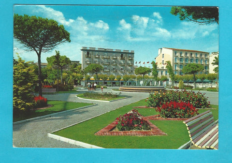 AK Grado. Alberghi visti dai Giardini.