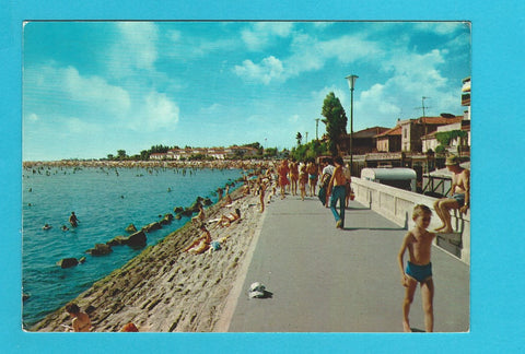 AK Grado. La passeggiata.