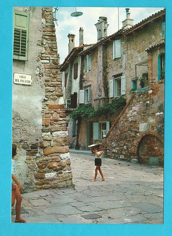 AK Grado - Case del Centro storico. Calle del Palazzo.