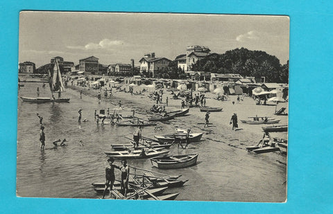 AK Grado sulla spiaggia.
