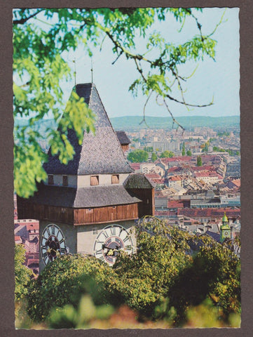 AK Graz. Uhrturm mit Blick zur Stadt.