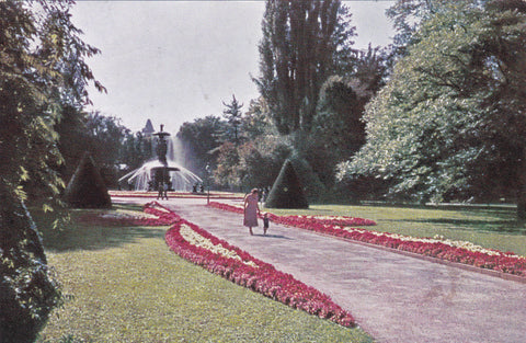 AK Graz, Stadtpark-Brunnen.