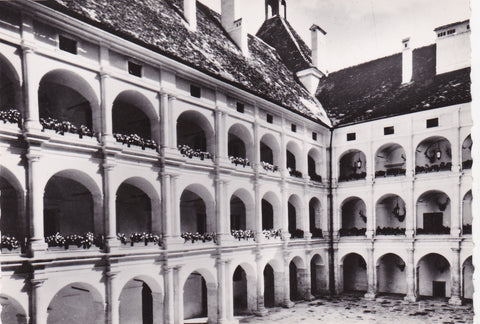AK Graz. Schloß Eggenberg, Hof.