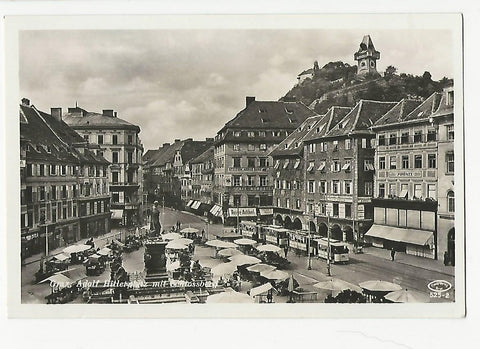 AK Graz. Hauptplatz mit Schlossberg. (1942-43)
