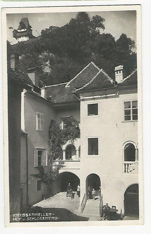 AK Graz. Krebsenkeller-Hof und Schlossberg.