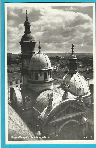AK Graz - Kuppeln des Mausoleum.