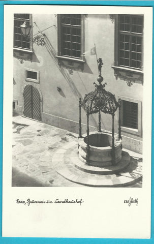 AK Graz, Brunnen im Landhaushof.