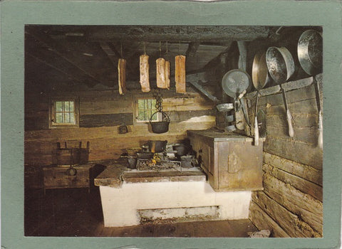 AK Stübing. Österreichisches Freilichtmuseum. Rauchküche im „Hanslerhof“ aus Alpbach.