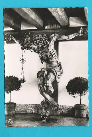 AK Crucifix geschnitzt von Prof. Adlhart in Hallein, im Colleg. St. Benedict, Salzburg.