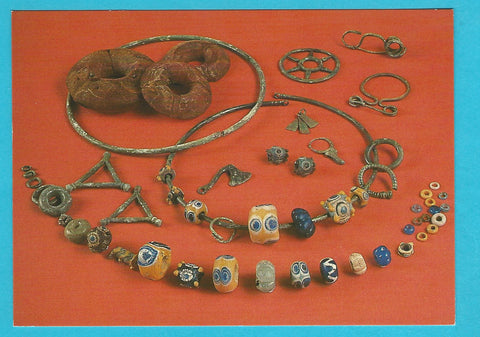 AK Keltenmuseum Hallein. Kelten in Mitteleuropa. Salzburger Landesaussstellung 1980. 16. Schmuckgarnitur eines Mädchens, Hallein-Dürrnberg 430 - 400 v. Chr.