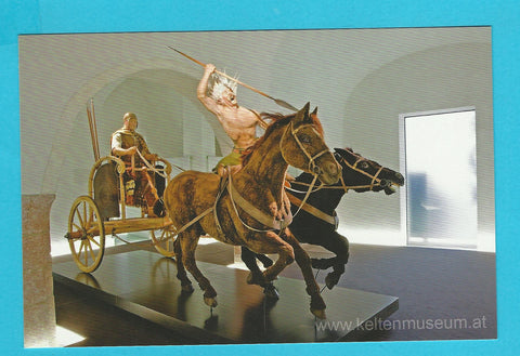 AK Keltenmuseum Hallein. Rekonstruktion eines keltischen Streitwagens des 4. Jh. v. Chr. sog. Biga Gespann.