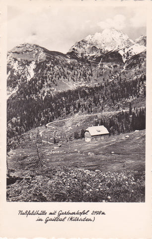 AK Naßfeldhütte mit Gartnerkofel im Gailtal.