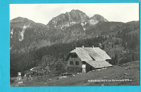 AK Naßfeldhütte mit Gartnerkofel.