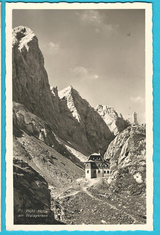 AK Eduard Pichl-Hütte am Wolayersee.